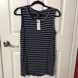 Agnes & Dora NWT Everyday Tank. Large Navy blue